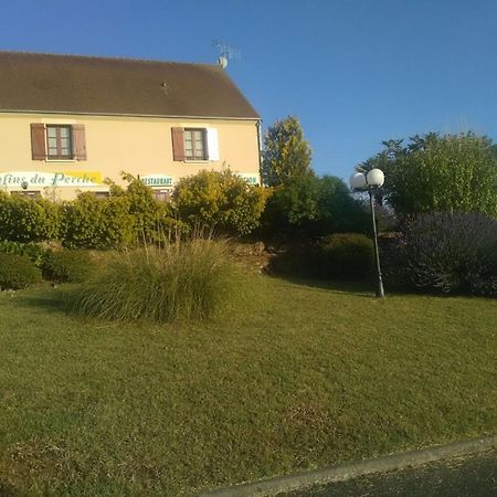 Logis hôtel Les Confins du perche Sceaux-sur-Huisne Exterior foto